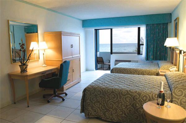 Howard Johnson Plaza Miami Beach North Room photo