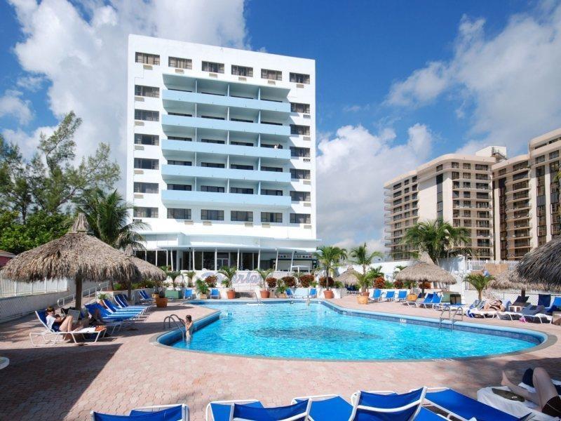Howard Johnson Plaza Miami Beach North Exterior photo