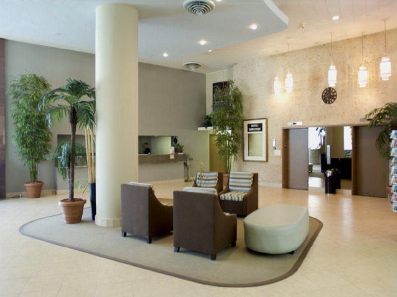 Howard Johnson Plaza Miami Beach North Exterior photo