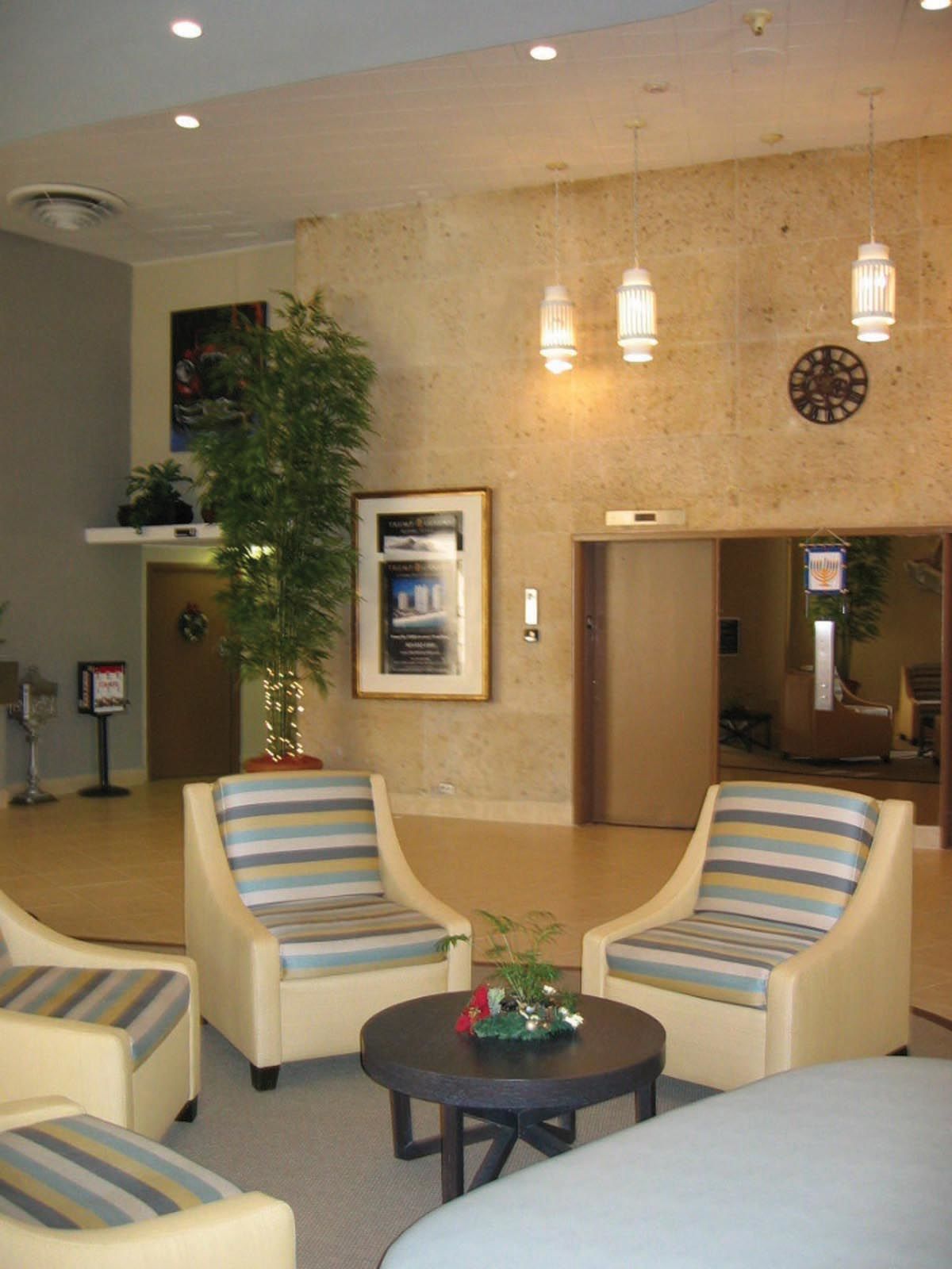 Howard Johnson Plaza Miami Beach North Interior photo