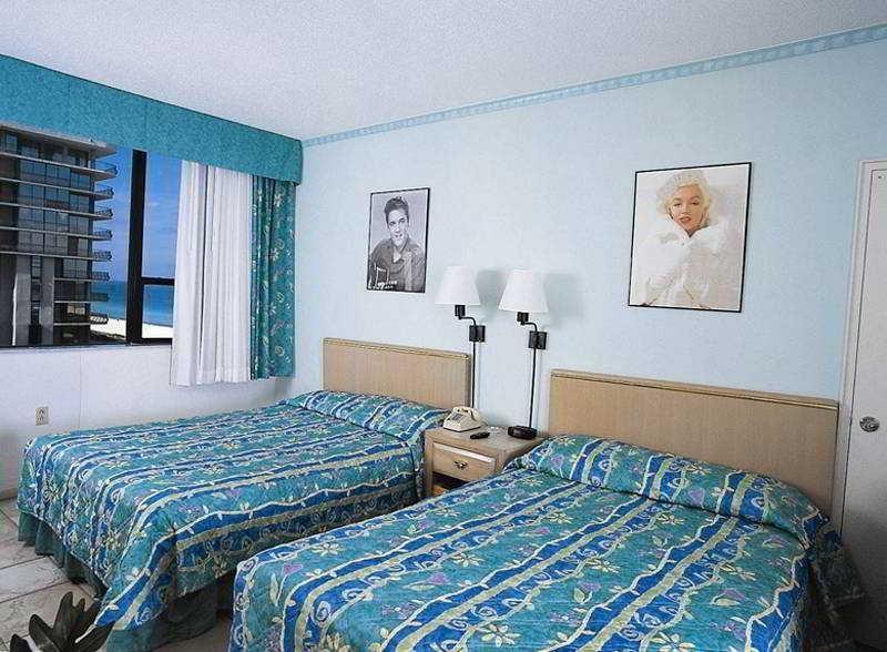 Howard Johnson Plaza Miami Beach North Room photo